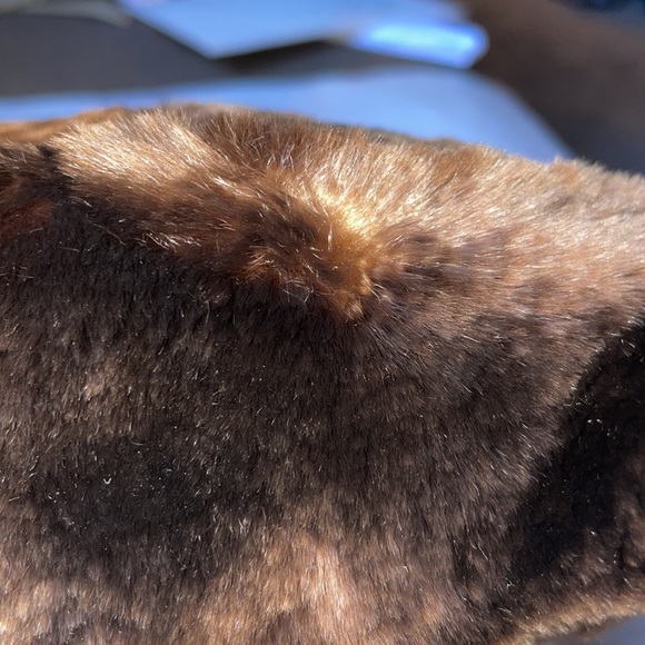 VINT SAKS FIFTH AVE MINK MILLINERY SALON 1950s PILL HAT IT HAS A TINY COMB - Picture 8 of 9